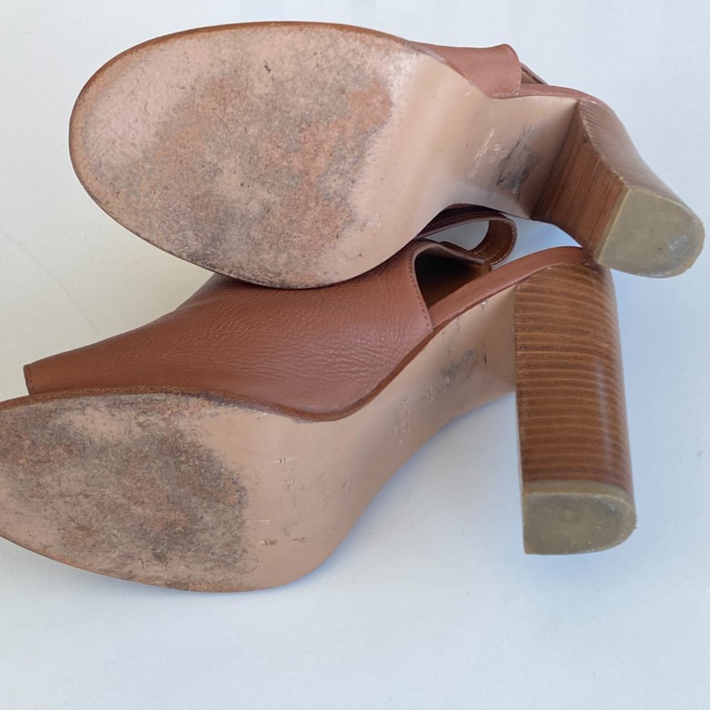 *COACH* / Leanna Slingback Gold Chain High Heels / Sz 8 - Picture 5 of 7
